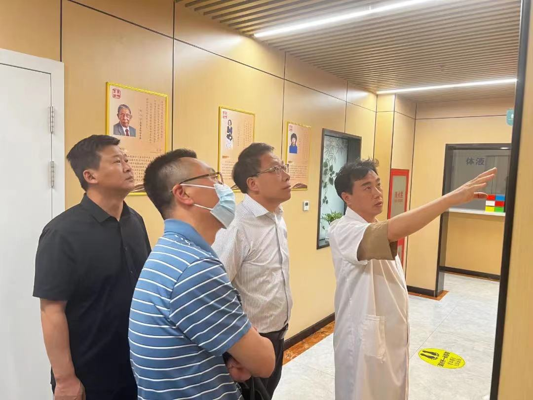 王占胜带队赴北京圣美细胞并座谈交流